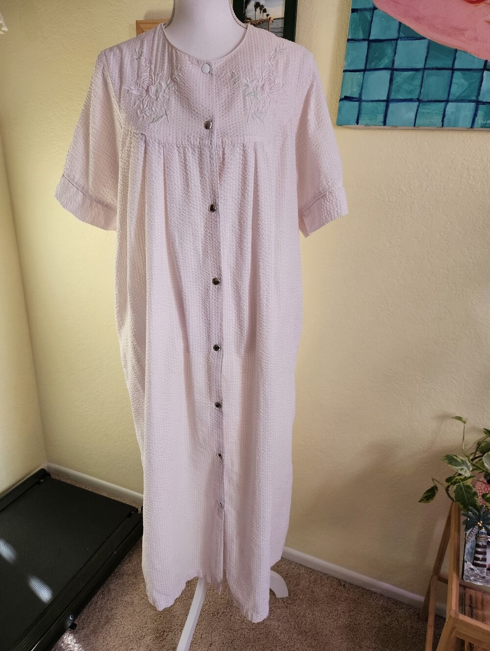 Miss Elaine At Home Light Pink House Coat / Nightgown with Embroidered Yoke Sz M